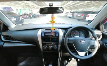 Rent Toyota ATIV (9กผ7492 กทม)2019 (via รันเวย์ สุราษฏร์)