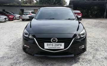 Rent Mazda 3 (5 กร 2976 กทม) ปี 2016 (via รันเวย์ สมุย)