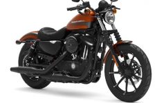 Harley-Davidson Iron 883 ปี 2019 (via รันเวย์ สมุย)